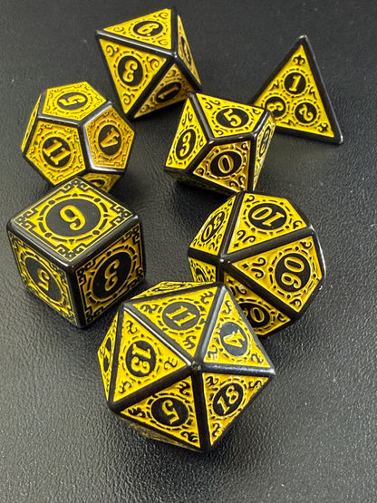 Set de 7 dés polyédriques JDR – Jaune & Noir